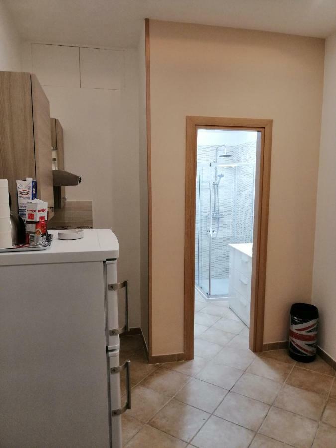Ad Un Passo Dal Duomo "2" Apartment เนเปิลส์ ภายนอก รูปภาพ